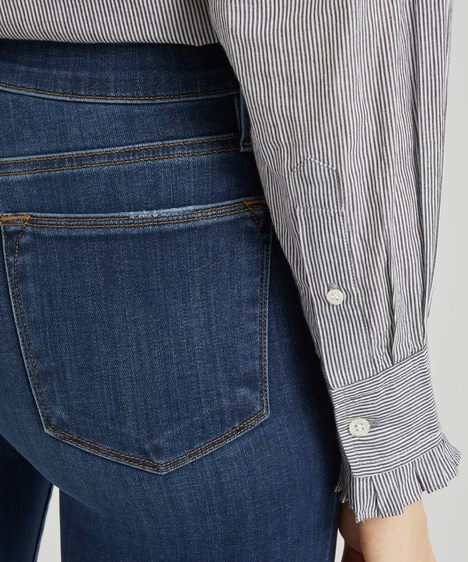 FRAME Le High Flare Jeans 5 FRAME Le High Flare Jeans - Image 5