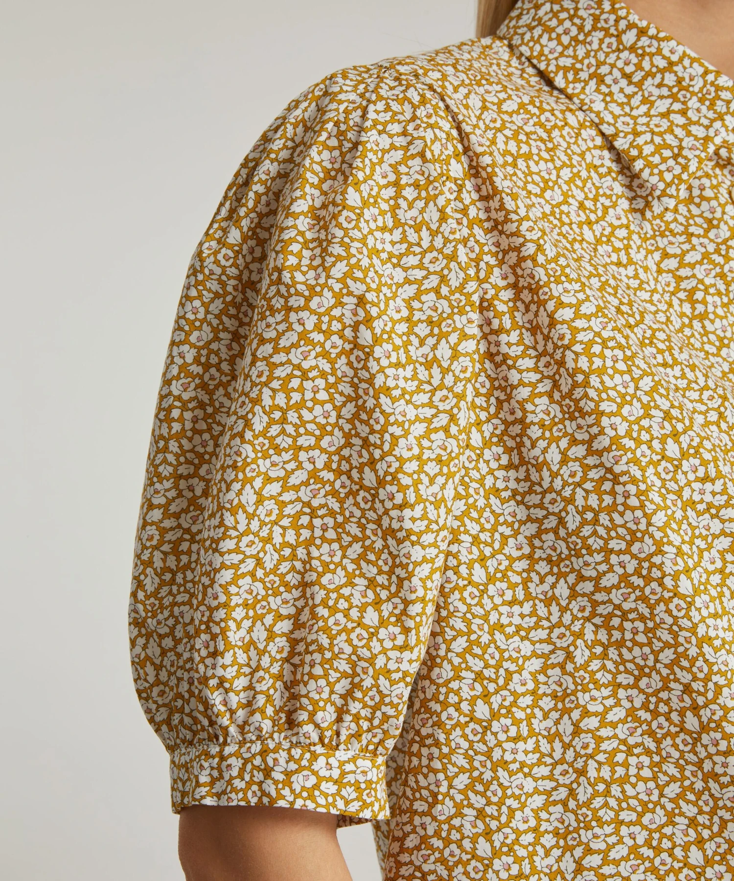 Liberty Feather Meadow Tana Lawn™ Cotton Puff Sleeve Shirt 5 Liberty Feather Meadow Tana Lawn™ Cotton Puff Sleeve Shirt - Image 5