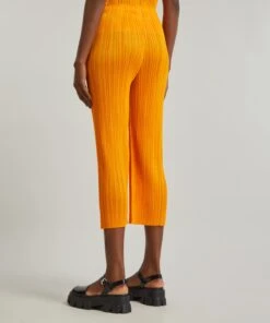 MONTHLY COLOURS MAY Pleated Trousers -Farm Rio || Liberty || Paloma Wool Shop 000784307 R517770006 4